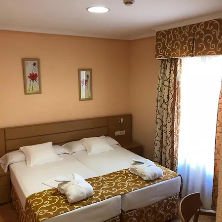 Balneario De La Virgen فندق 3*