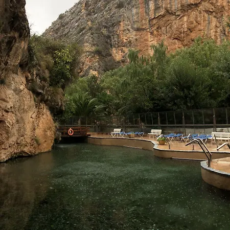 فندق Balneario De La Virgen