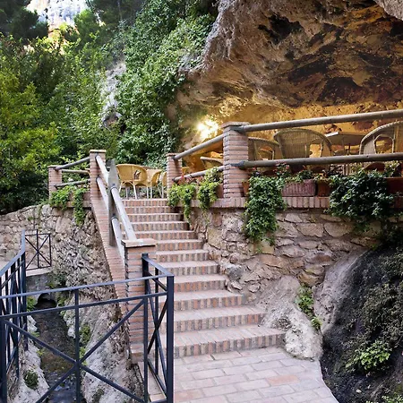 Hotel Balneario De La Virgen 3*