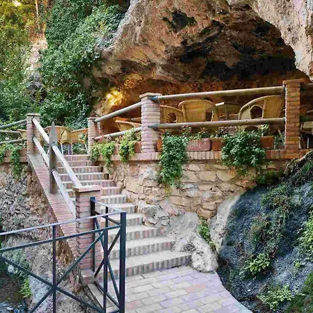 Balneario De La Virgen 3*