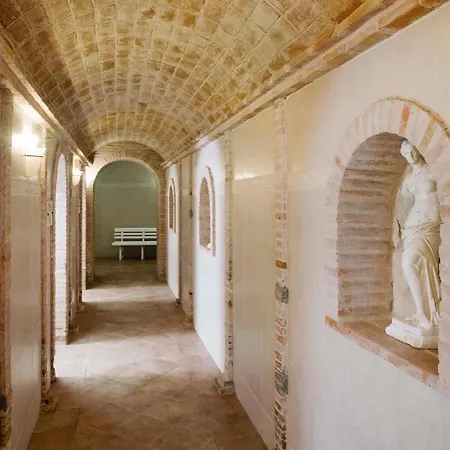 Balneario De La Virgen