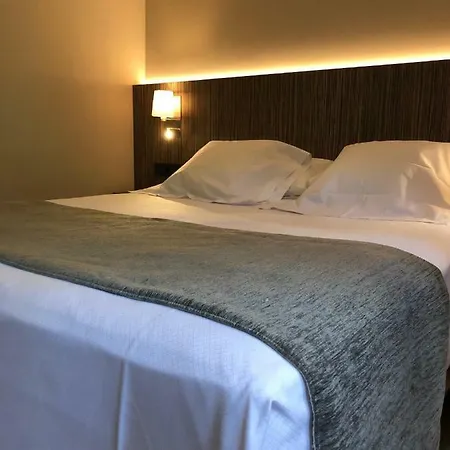 فندق Balneario De La Virgen 3*