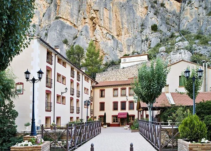 Hotell Balneario De La Virgen 3*